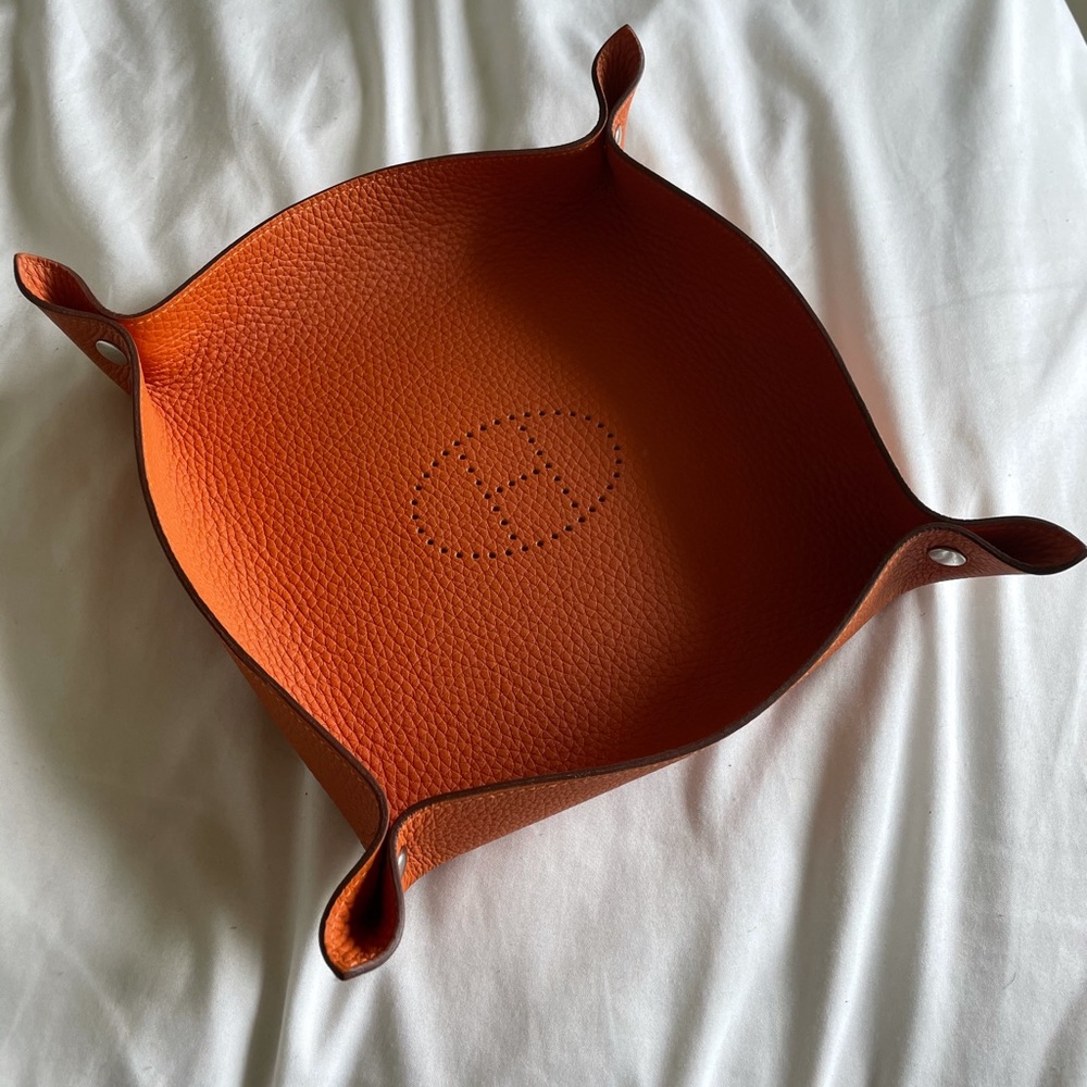 Mises et Relances change tray Hermes Leather Tray